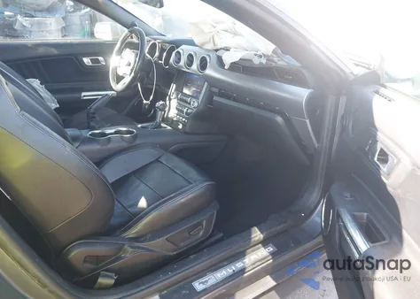 2022 Ford Mustang Ecoboost Premium z USA, uszkodzony, nr VIN 1FATP8UH4N5115708